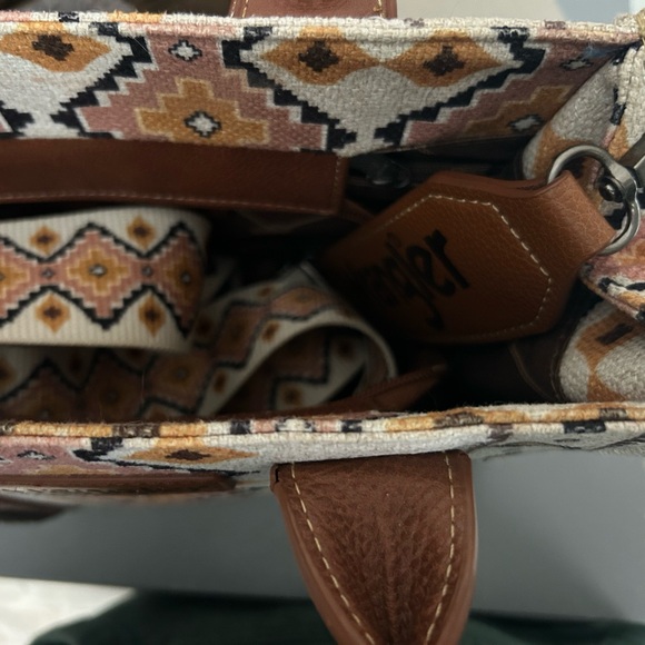 Wrangler Aztec Purse - Picture 7 of 10